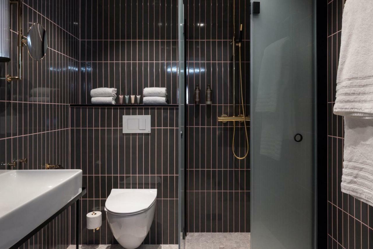 Naesby Slott Hotel Taby Phòng bức ảnh